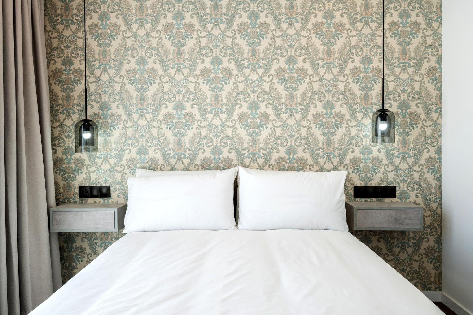 The Orange House Boutique Hotel And Upstairs Rooftop Bar Center Of La Cala De Mijas 100M From The Beach Extérieur photo