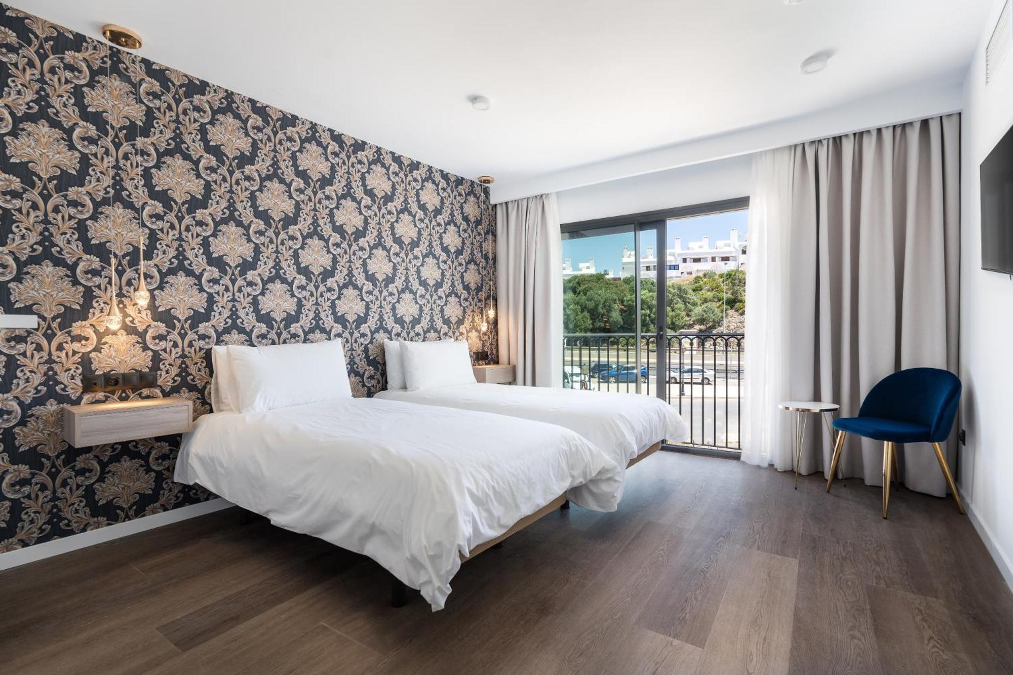 The Orange House Boutique Hotel And Upstairs Rooftop Bar Center Of La Cala De Mijas 100M From The Beach Extérieur photo