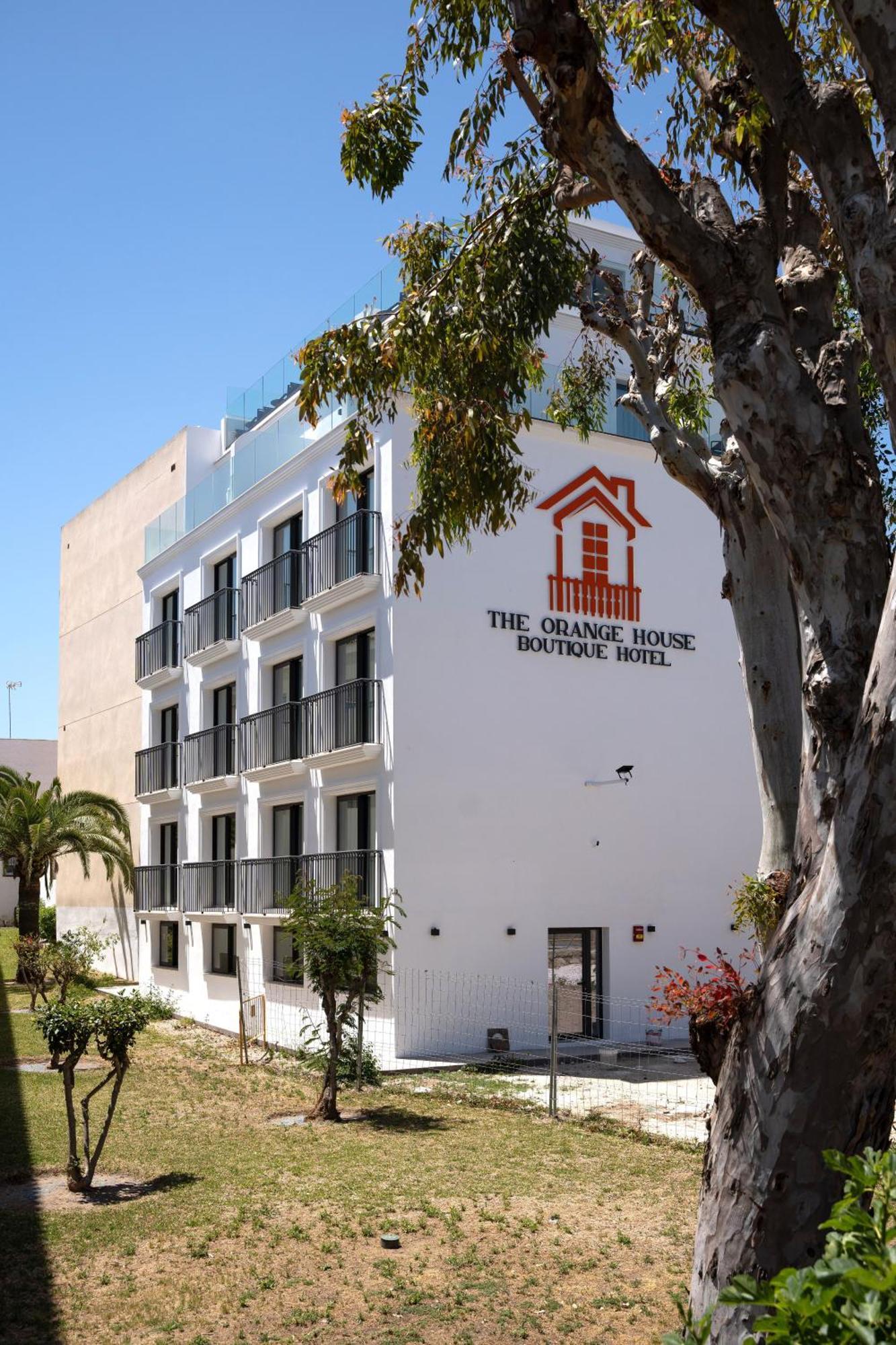 The Orange House Boutique Hotel And Upstairs Rooftop Bar Center Of La Cala De Mijas 100M From The Beach Extérieur photo